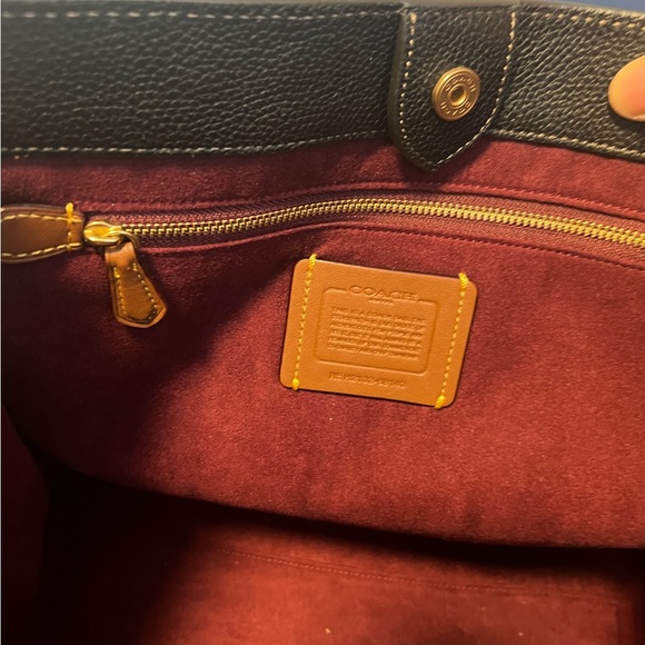 Coach Field Tote - Picture 2 of 5